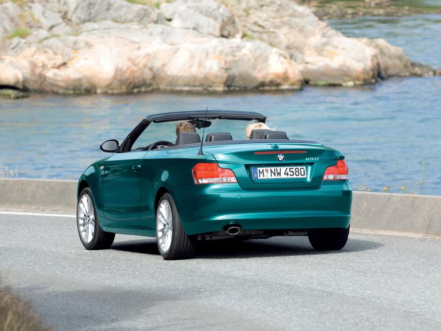  BMW 120i Convertible 2008 года  (фото 3 из 13)